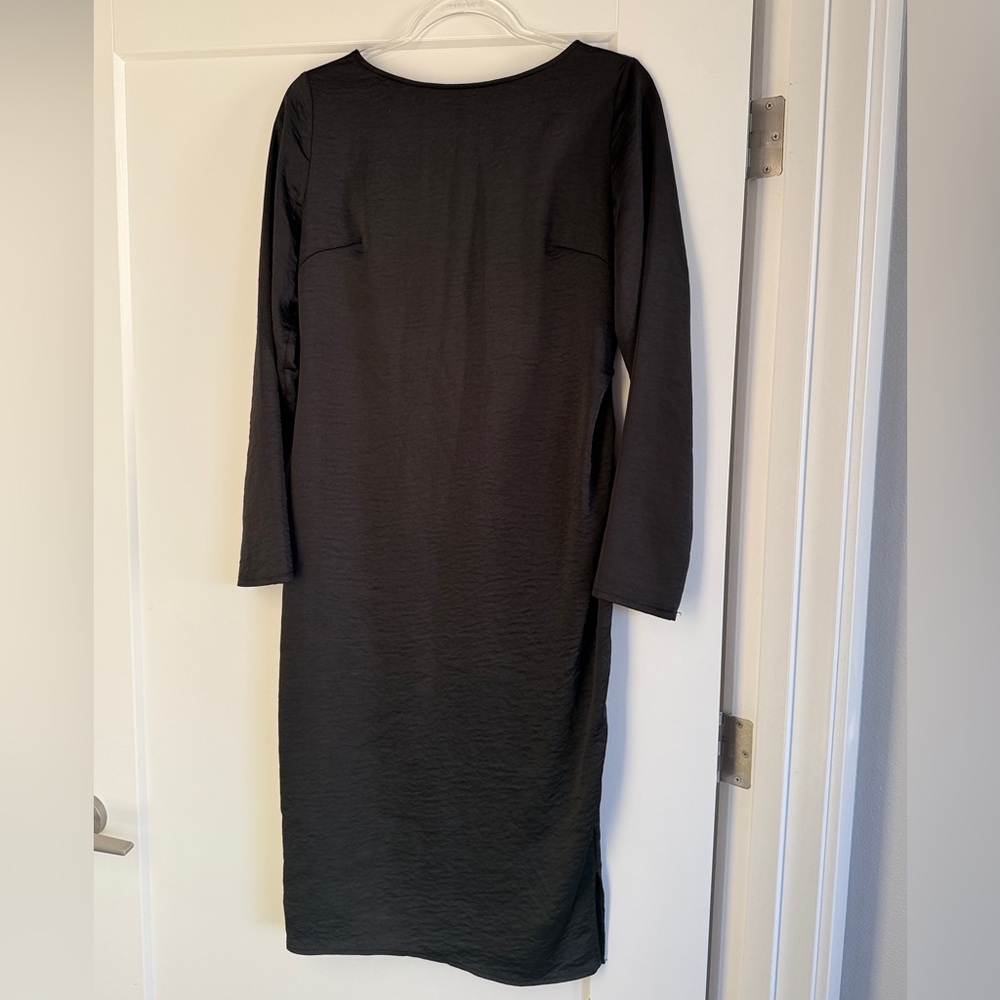 🔥Black Satin Effect Dress with Bateau Neckline🔥